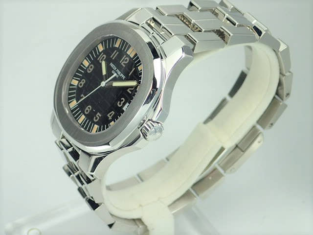 Patek Philippe Aquanaut Ref.5066/1A-010 Black Dial Used aquanaut-34