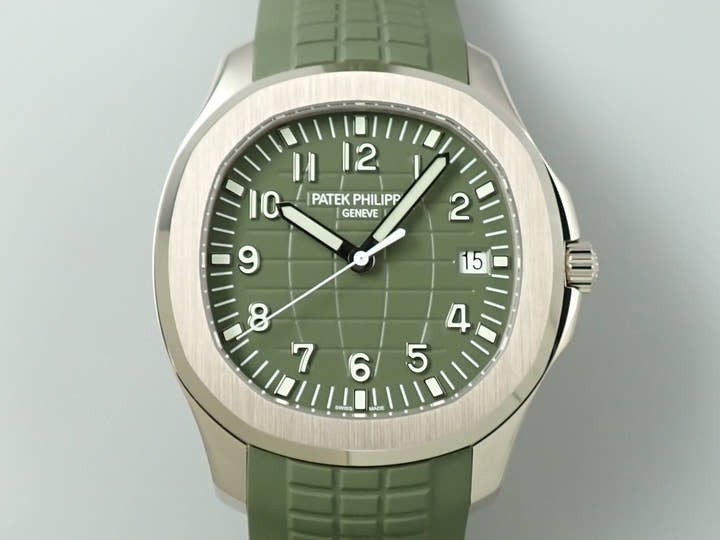パテックフィリップ アクアノート Ref.5168G-010 ホワイトゴールド カーキグリーン文字盤
