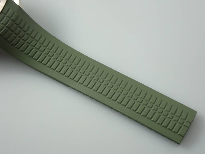 パテックフィリップ アクアノート Ref.5168G-010 ホワイトゴールド カーキグリーン文字盤