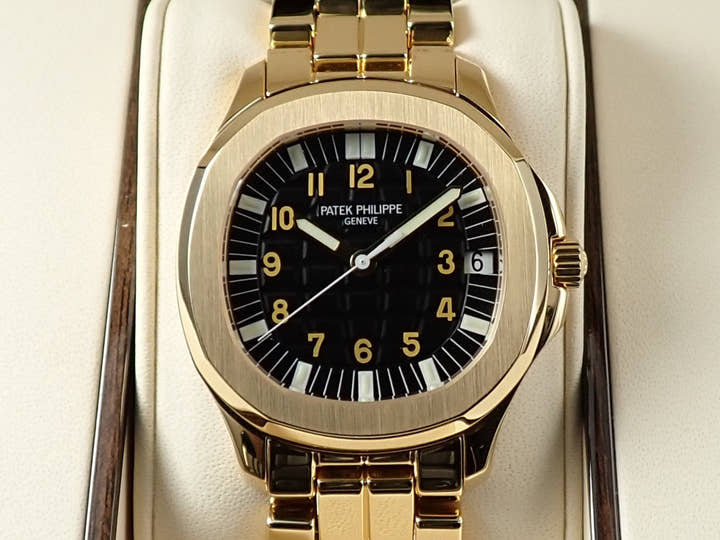 パテックフィリップ アクアノート Ref.5065J-001 イエローゴールド ブラック文字盤