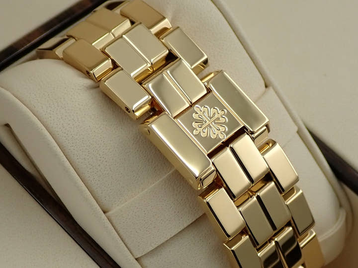 パテックフィリップ アクアノート Ref.5065J-001 イエローゴールド ブラック文字盤