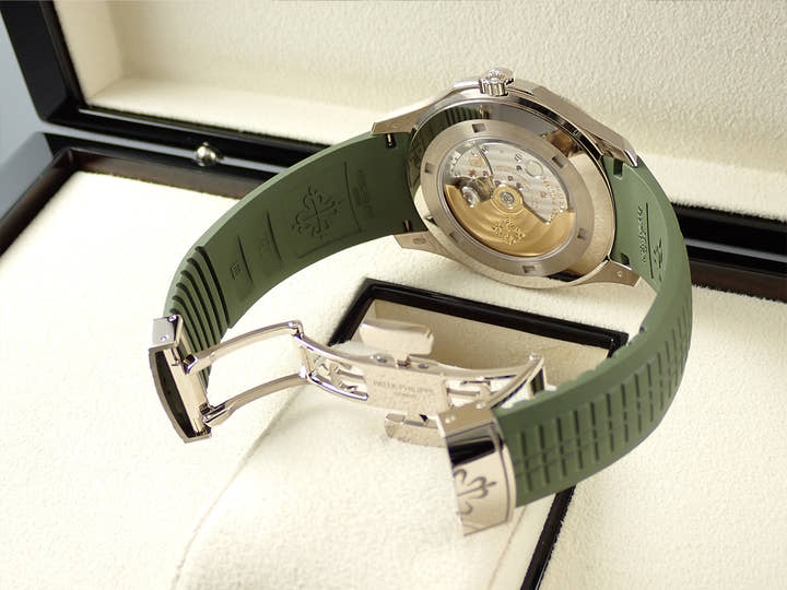 パテックフィリップ アクアノート Ref.5168G-010 ホワイトゴールド カーキグリーン文字盤