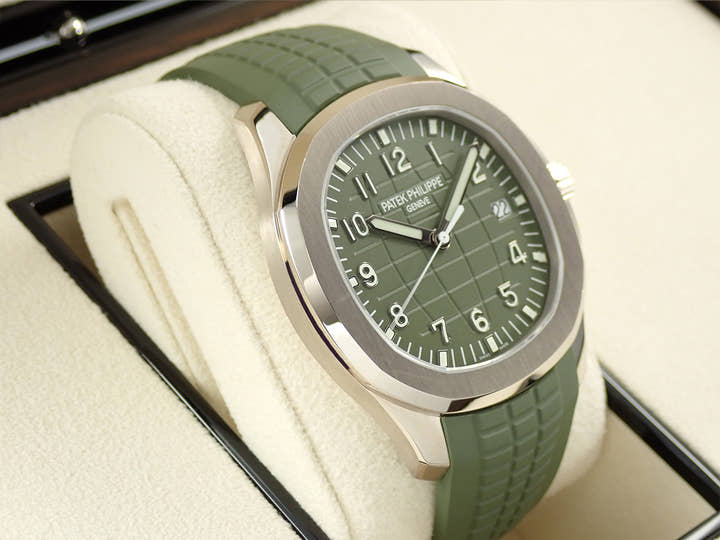 パテックフィリップ アクアノート Ref.5168G-010 ホワイトゴールド カーキグリーン文字盤