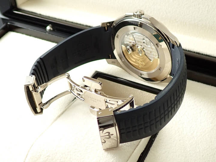 パテックフィリップ アクアノート Ref.5168G-001 ホワイトゴールド ミッドナイトブルー文字盤