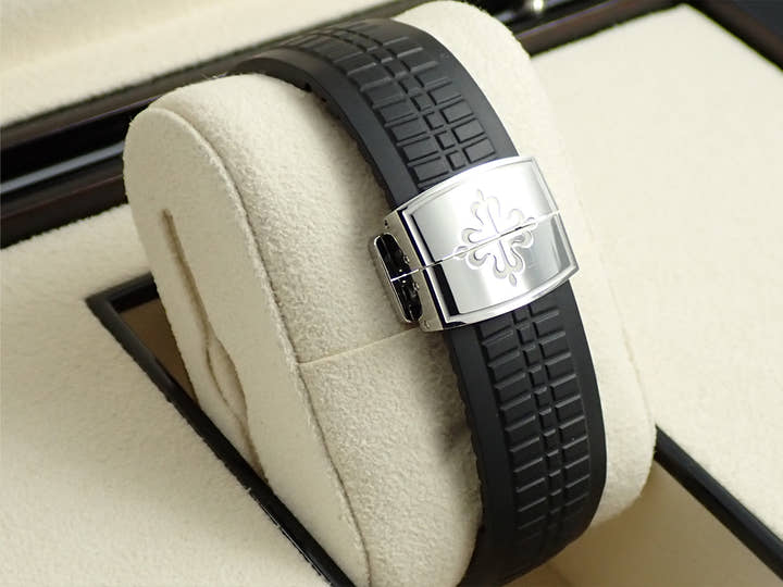 パテックフィリップ アクアノート Ref.5167A-001 ステンレススチール ブラック文字盤