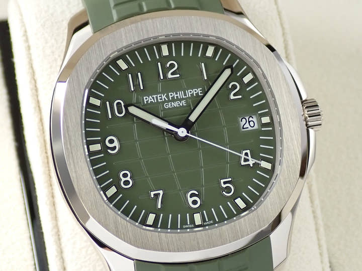 パテックフィリップ アクアノート Ref.5168G-010 ホワイトゴールド カーキグリーン文字盤