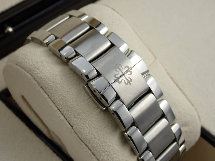 パテックフィリップ アクアノート エクストララージ Ref.5167/1A-001 ステンレススチール ブラック文字盤