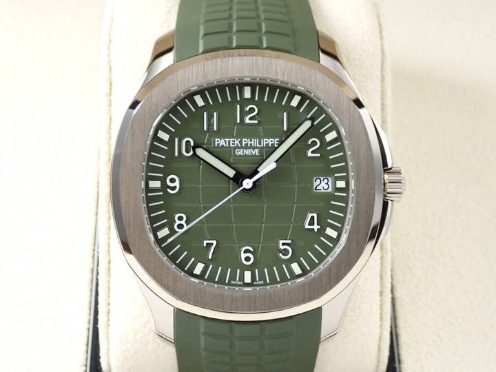 パテックフィリップ アクアノート Ref.5168G-010 ホワイトゴールド カーキグリーン文字盤