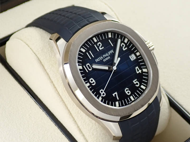 パテックフィリップ アクアノート Ref.5168G-001 ホワイトゴールド ミッドナイトブルー文字盤
