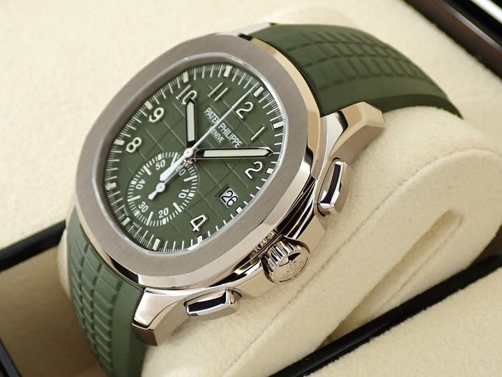 パテックフィリップ アクアノート Ref.5968G-010 ホワイトゴールド カーキグリーン文字盤