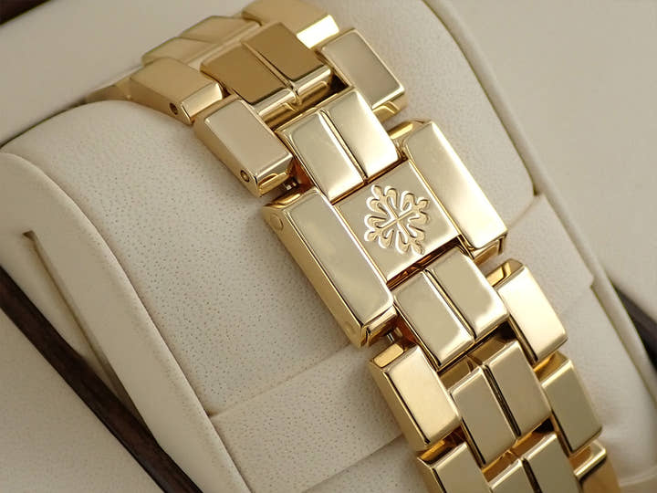 パテックフィリップ アクアノート Ref.5065J-001 イエローゴールド ブラック文字盤