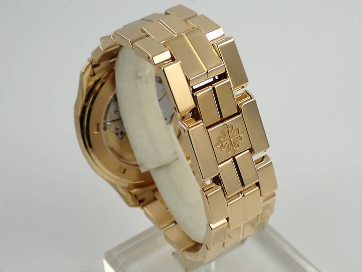 パテックフィリップ アクアノート ラージ Ref.5065/1J イエローゴールド ブラック文字盤