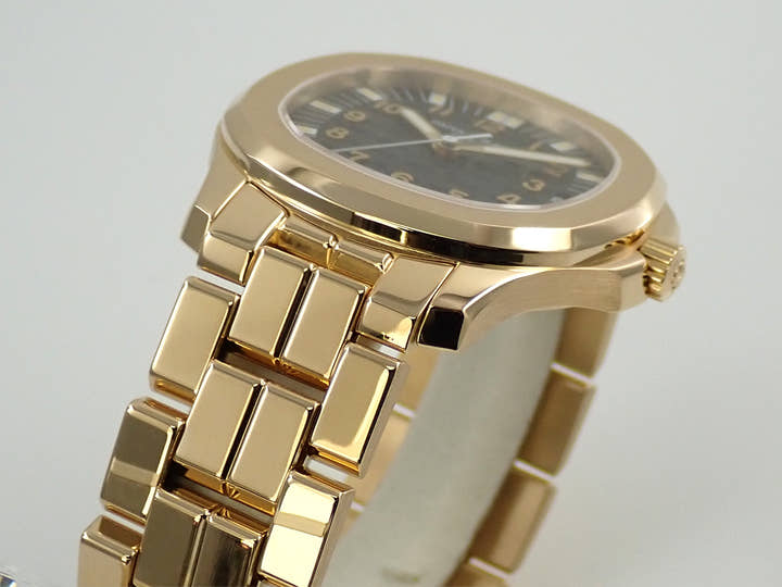 パテックフィリップ アクアノート ラージ Ref.5065/1J イエローゴールド ブラック文字盤