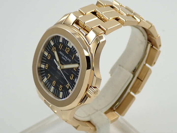 パテックフィリップ アクアノート ラージ Ref.5065/1J イエローゴールド ブラック文字盤