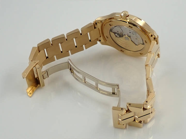 パテックフィリップ アクアノート ラージ Ref.5065/1J イエローゴールド ブラック文字盤