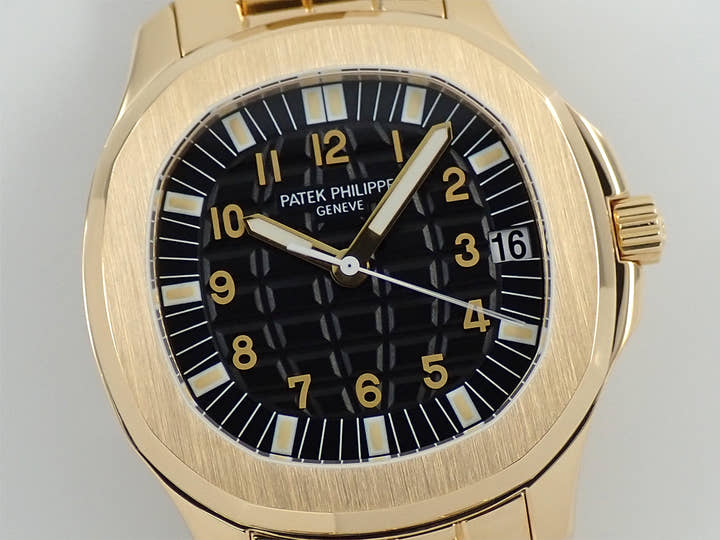 パテックフィリップ アクアノート ラージ Ref.5065/1J イエローゴールド ブラック文字盤