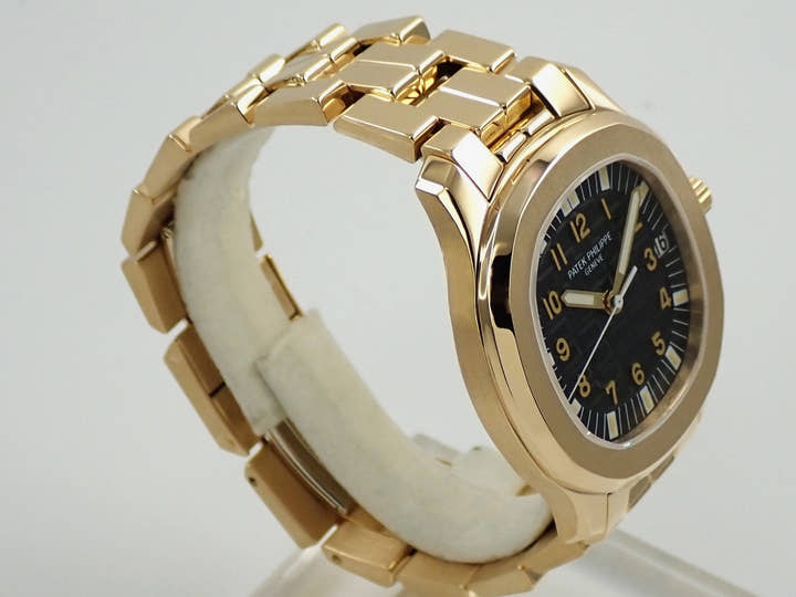 パテックフィリップ アクアノート ラージ Ref.5065/1J イエローゴールド ブラック文字盤