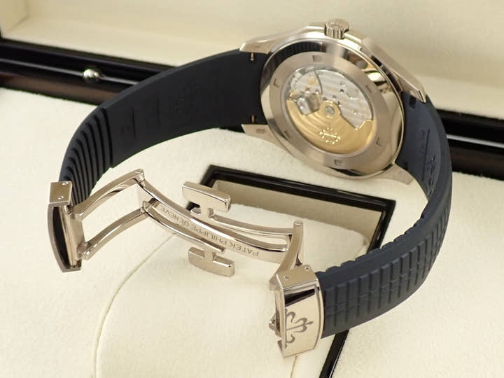 パテックフィリップ アクアノート Ref.5168G-001 ホワイトゴールド ミッドナイトブルー文字盤