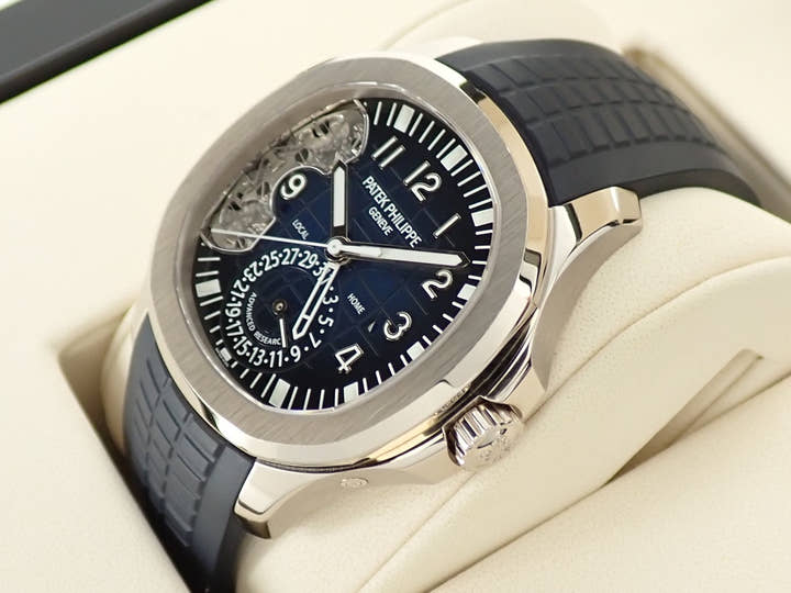 パテックフィリップ アドバンストリサーチ アクアノート・トラベルタイム Ref.5650G-001 ホワイトゴールド ブルー文字盤