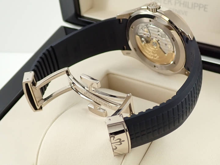 パテックフィリップ アドバンストリサーチ アクアノート・トラベルタイム Ref.5650G-001 ホワイトゴールド ブルー文字盤