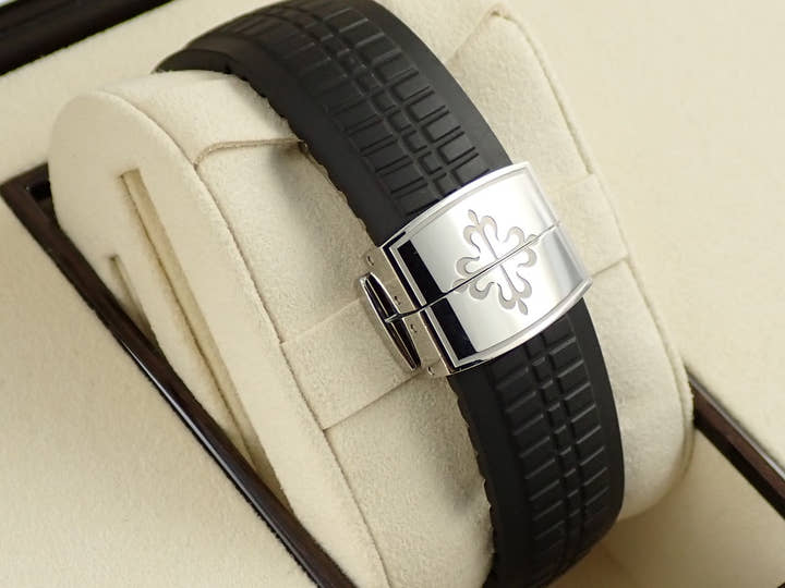 パテックフィリップ アクアノート トラベルタイム Ref.5164A-001 ステンレススチール ブラック文字盤