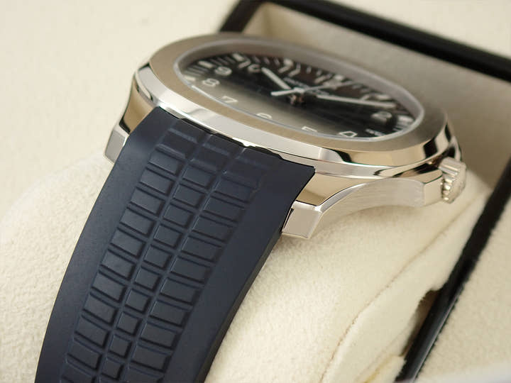 パテックフィリップ アクアノート Ref.5168G-001 ホワイトゴールド ミッドナイトブルー文字盤