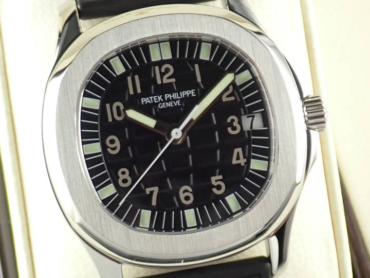 Patek Philippe Aquanaut Ref. 5066A-001 Black Dial Used aquanaut-69
