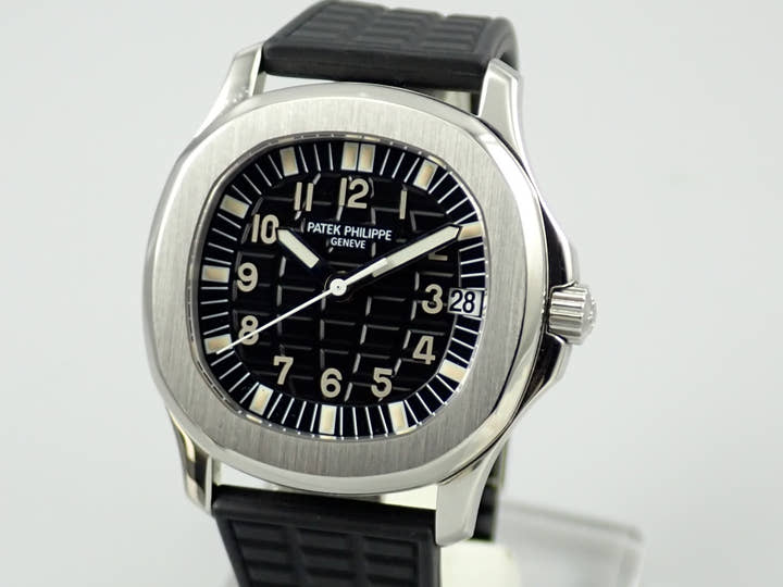 Patek Philippe Aquanaut Ref.5066/1A-010 Black Dial Used aquanaut-75
