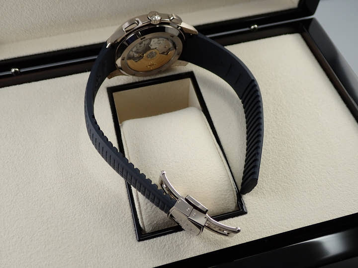 パテックフィリップ アクアノート クロノグラフ Ref.5968G-001 ホワイトゴールド ミッドナイトブルー文字盤