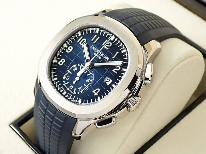 パテックフィリップ アクアノート クロノグラフ Ref.5968G-001 ホワイトゴールド ミッドナイトブルー文字盤