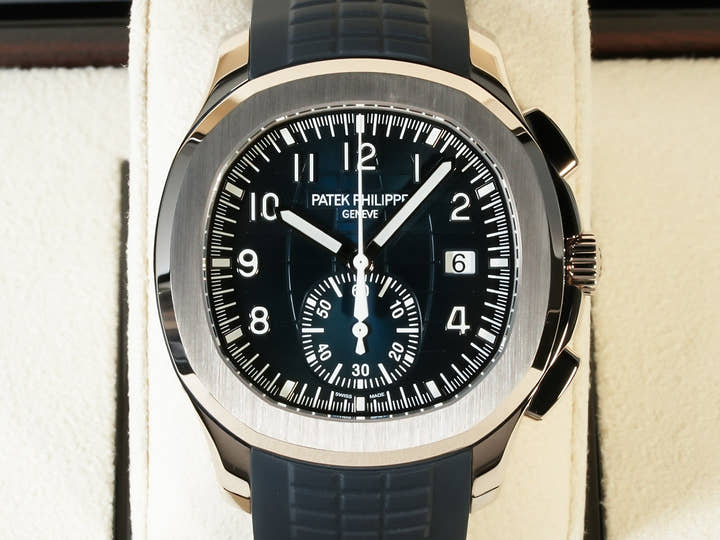 パテックフィリップ アクアノート クロノグラフ Ref.5968G-001 ホワイトゴールド ミッドナイトブルー文字盤