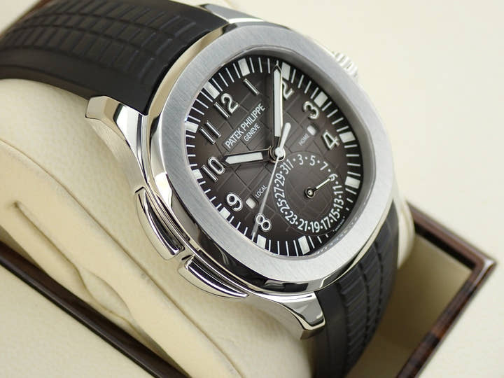パテックフィリップ アクアノート トラベルタイム Ref.5164A-001 ステンレススチール ブラック文字盤