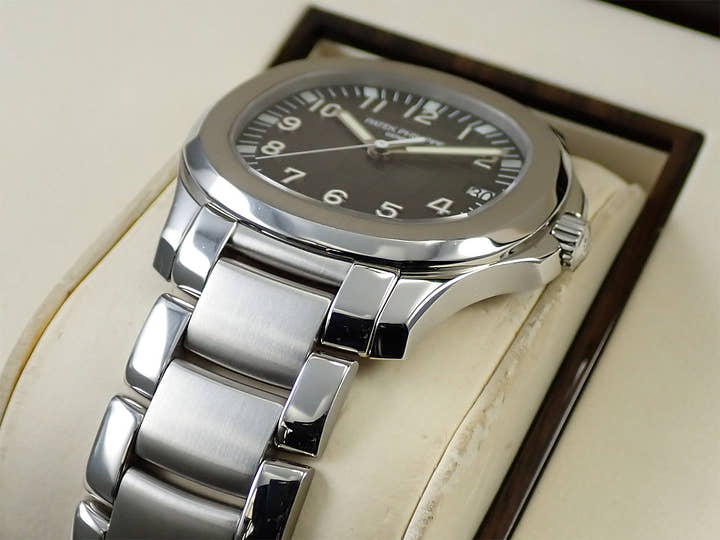 パテックフィリップ アクアノート エクストララージ Ref.5167/1A-001 ステンレススチール ブラック文字盤