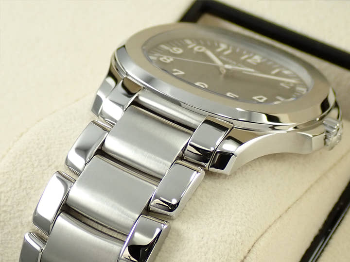 Patek Philippe Aquanaut Extra Large <Warranty, Box, etc.>