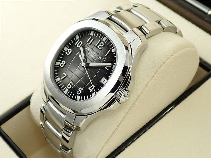 Patek Philippe Aquanaut Extra Large <Warranty, Box, etc.>