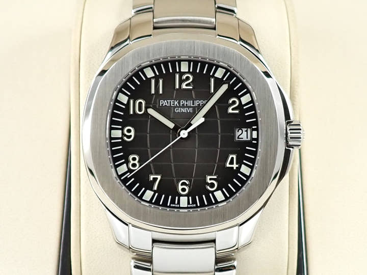 パテックフィリップ アクアノート エクストララージ Ref.5167/1A-001 ステンレススチール ブラック文字盤