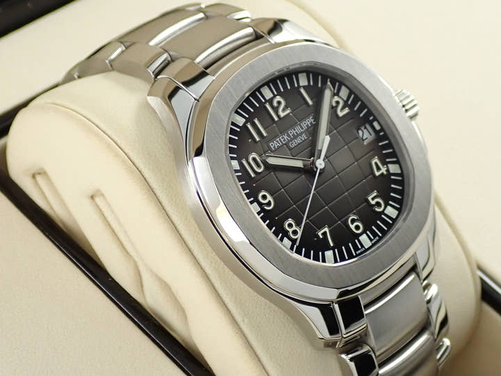 パテックフィリップ アクアノート エクストララージ Ref.5167/1A-001 ステンレススチール ブラック文字盤