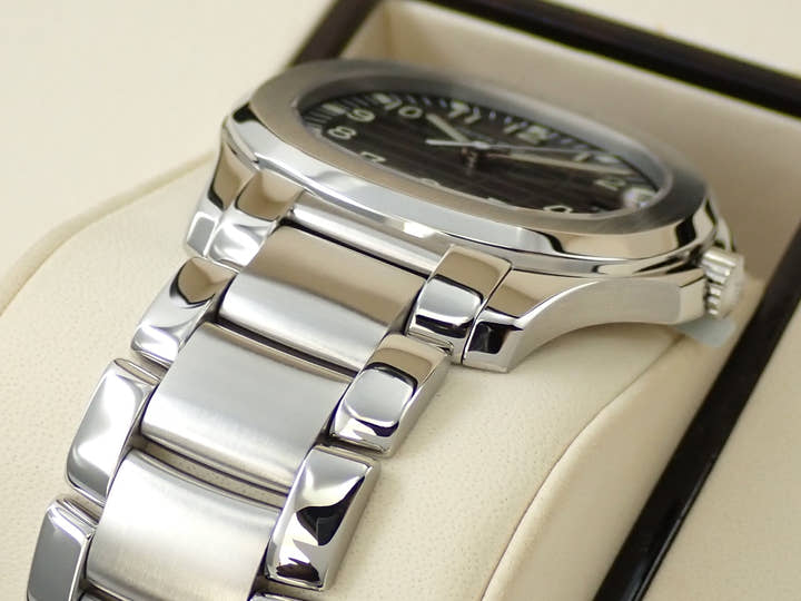 パテックフィリップ アクアノート エクストララージ Ref.5167/1A-001 ステンレススチール ブラック文字盤