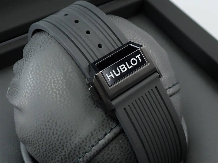 ウブロ ビッグバン メカ-10 ブラックマジック Ref.414.CI.1123.RX スケルトン文字盤 未使用 M8SH8551