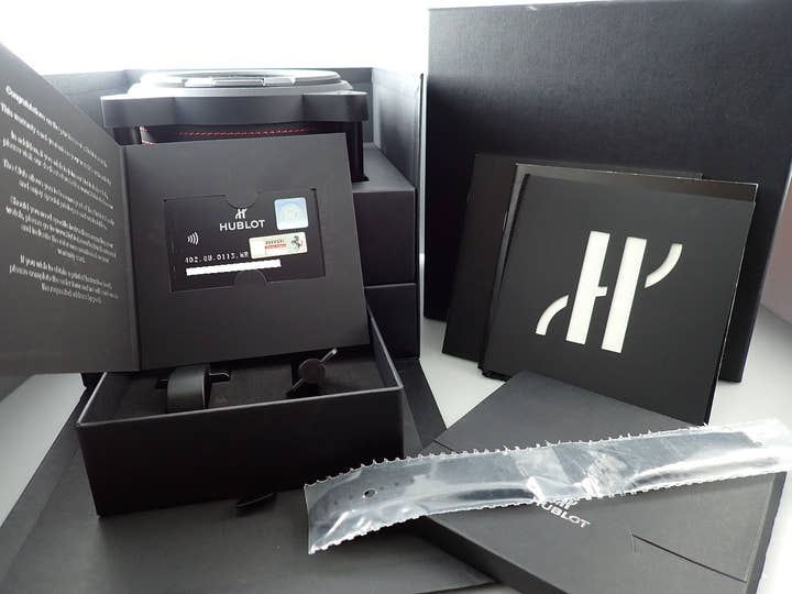 ウブロ ビッグ・バン フェラーリ カーボン リミテッド Ref.402.QU.0113.WR スケルトン文字盤 中古 FKL46YHH