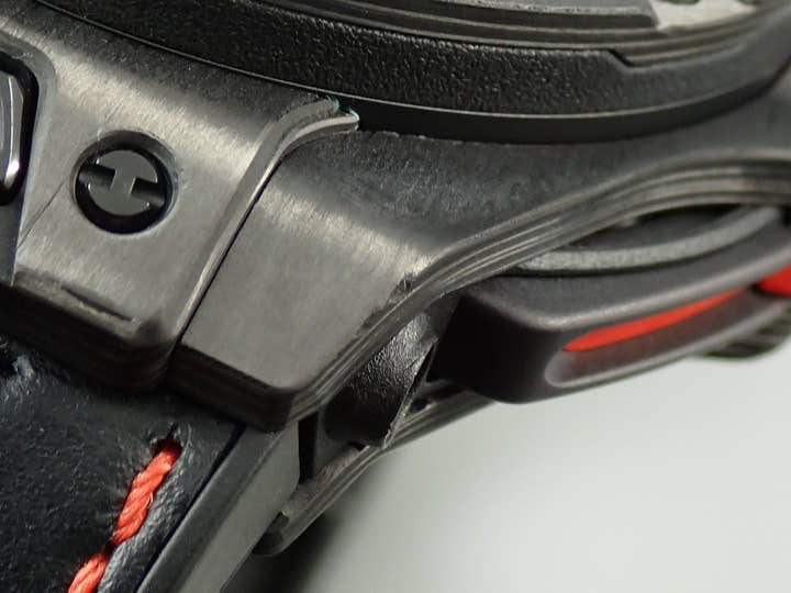 ウブロ ビッグ・バン フェラーリ カーボン リミテッド Ref.402.QU.0113.WR スケルトン文字盤 中古 FKL46YHH