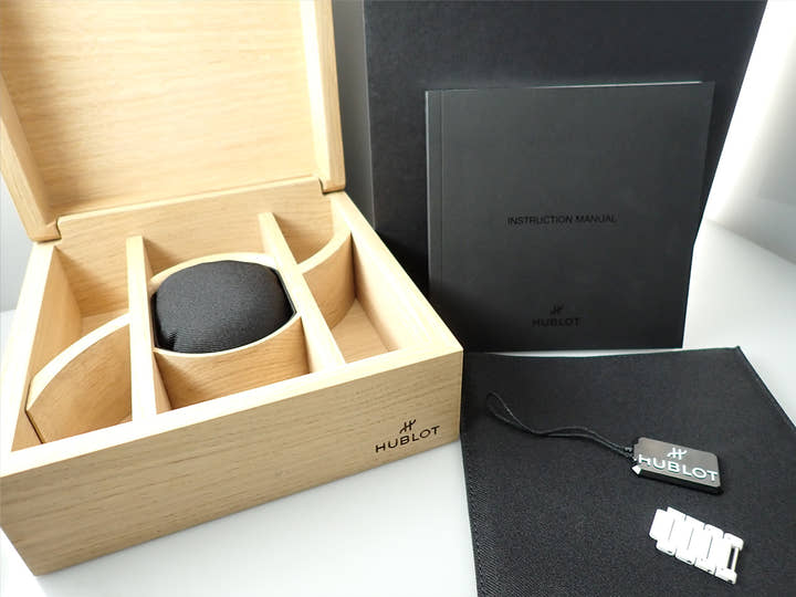 ウブロ ビッグバン インテグレーテッド ホワイトセラミック Ref.451.HX.1123.HX マットグレー スケルトン文字盤 未使用 C6AXFC15