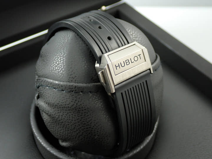 ウブロ ビッグバン メカ-10 チタニウム Ref.414.NI.1123.RX スケルトン文字盤 中古 LJ6F7780