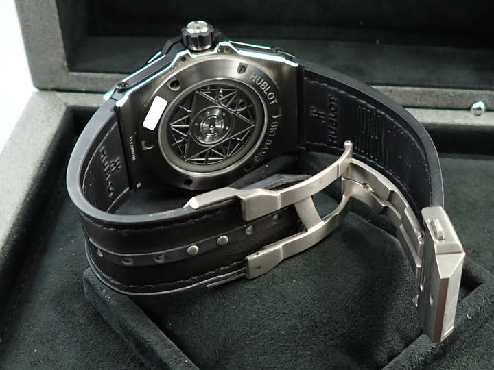 ウブロ ビッグバン ウニコ サンブルー Ref.415.NX.1112.VR.1704.MXM17 スケルトン文字盤 中古 Z9C778KH