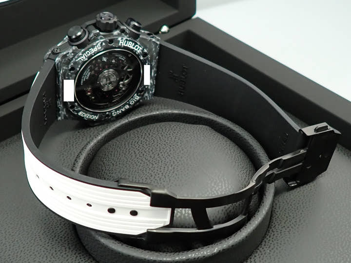 ウブロ ビッグバン ウニコ カーボン ホワイト Ref.421.QW.1110.RX.JPN スケルトン文字盤 極美品 W9H8MMXJ