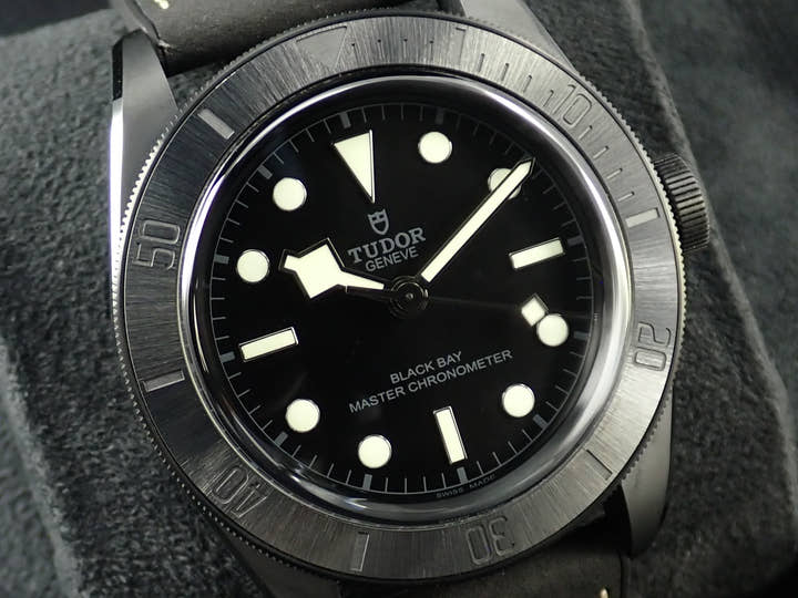 チューダー(チュードル) ブラックベイ Ref.79210CNU ブラック文字盤 極美品 K86KWMVS