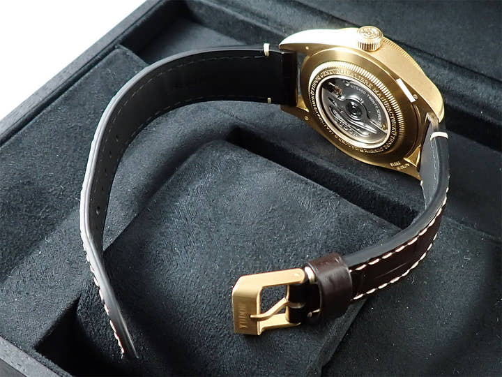 チューダー(チュードル) ブラックベイ 58 18K Ref.79018V グリーン文字盤 未使用 F49F6639