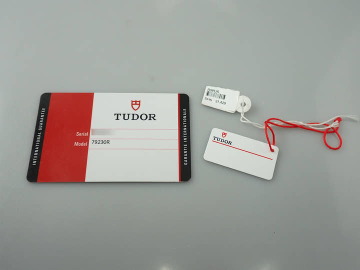 チューダー(チュードル) ブラックベイ Ref.79230R ブラック文字盤 デッドストック 9175828Y