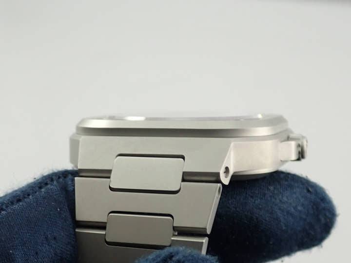 ベル&ロス BR 05 ホロラム Ref.BR05A-GM-ST/SST グレー文字盤 極美品 V7L260TL