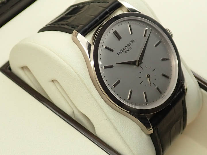 パテックフィリップ カラトラバ Ref.5196G-001 ホワイトゴールド シルバー文字盤